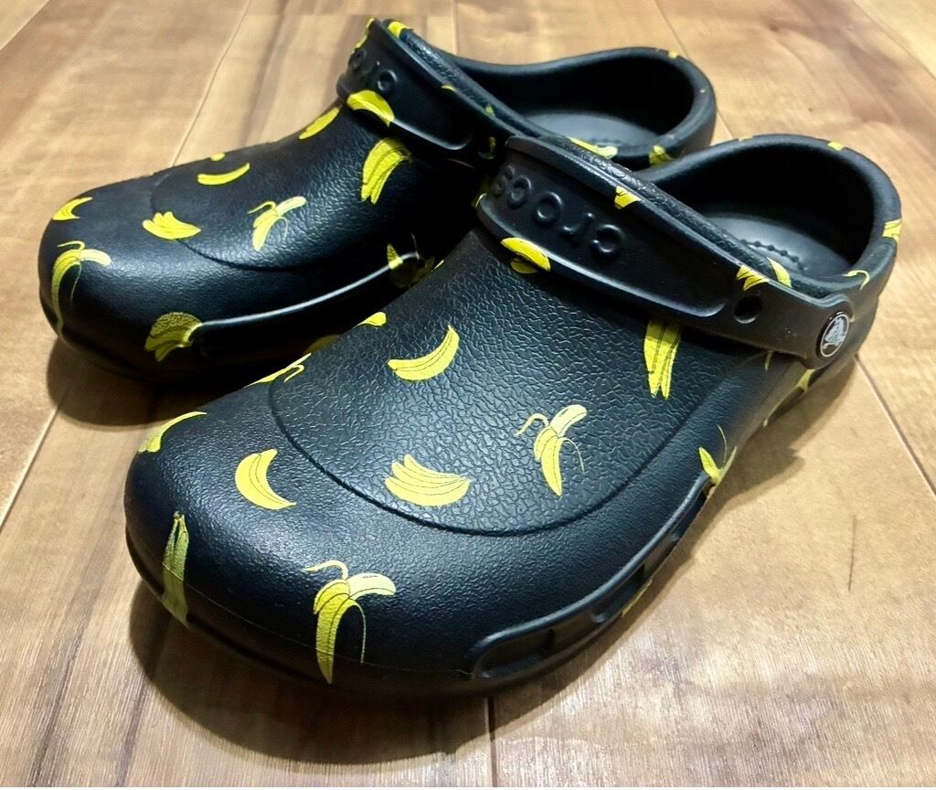 希少レア CROCS ビストロクロックス バナナ柄 M.9 W.11 美品 希少レア CROCS ビストロクロックス バナナ柄 M.9 W.11 美品 | LONERS