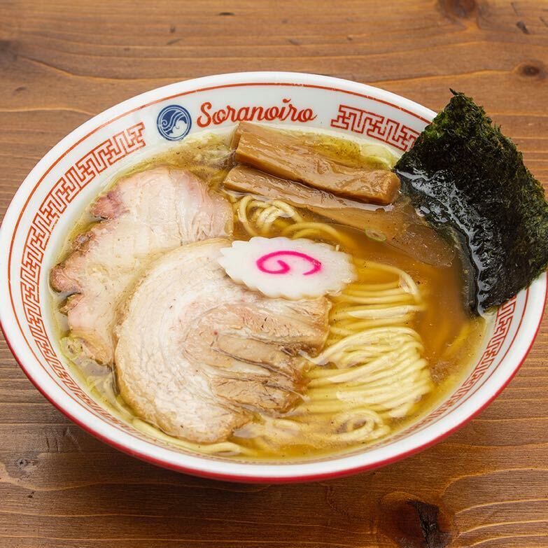 ソラノイロ Artisan Noodles 中華そば 4食セット クール便送料込 まとめ買いで1 060円お得 ソラノイロ 公式通販ショップ