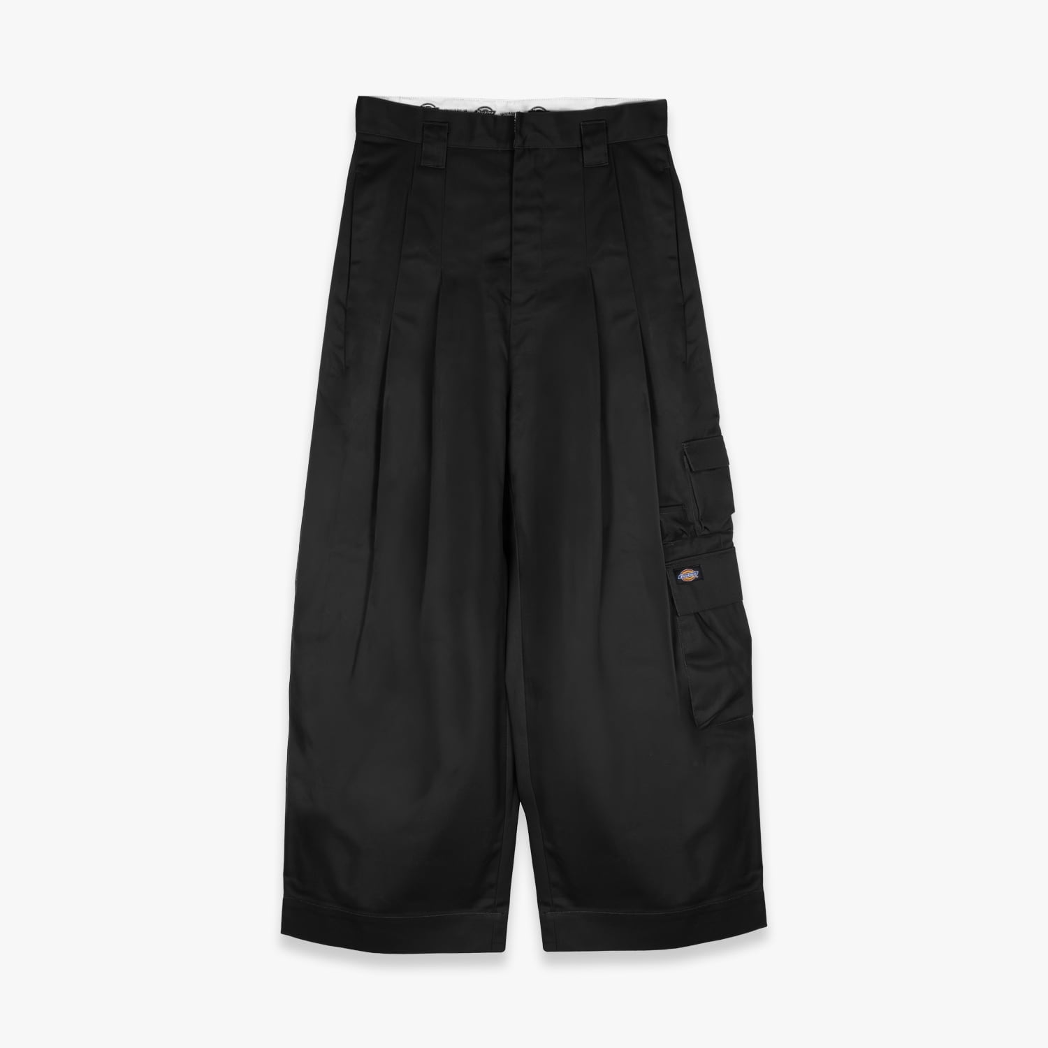 UNEEK BASEMNT - Discover independent style.
