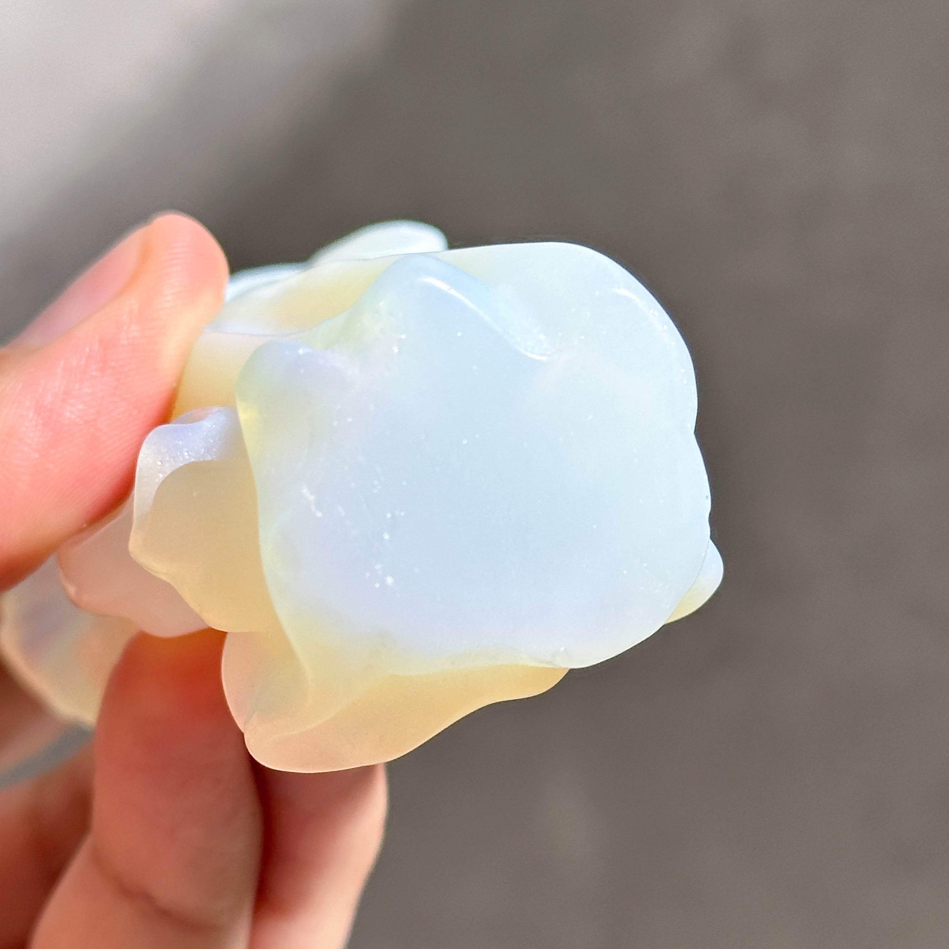 オパライト 小さなスイートエンジェル42◇ Opalite Angel ◇天然石