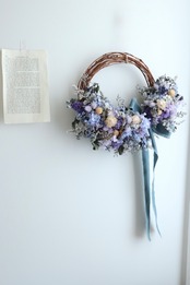 half  wreathe blue
