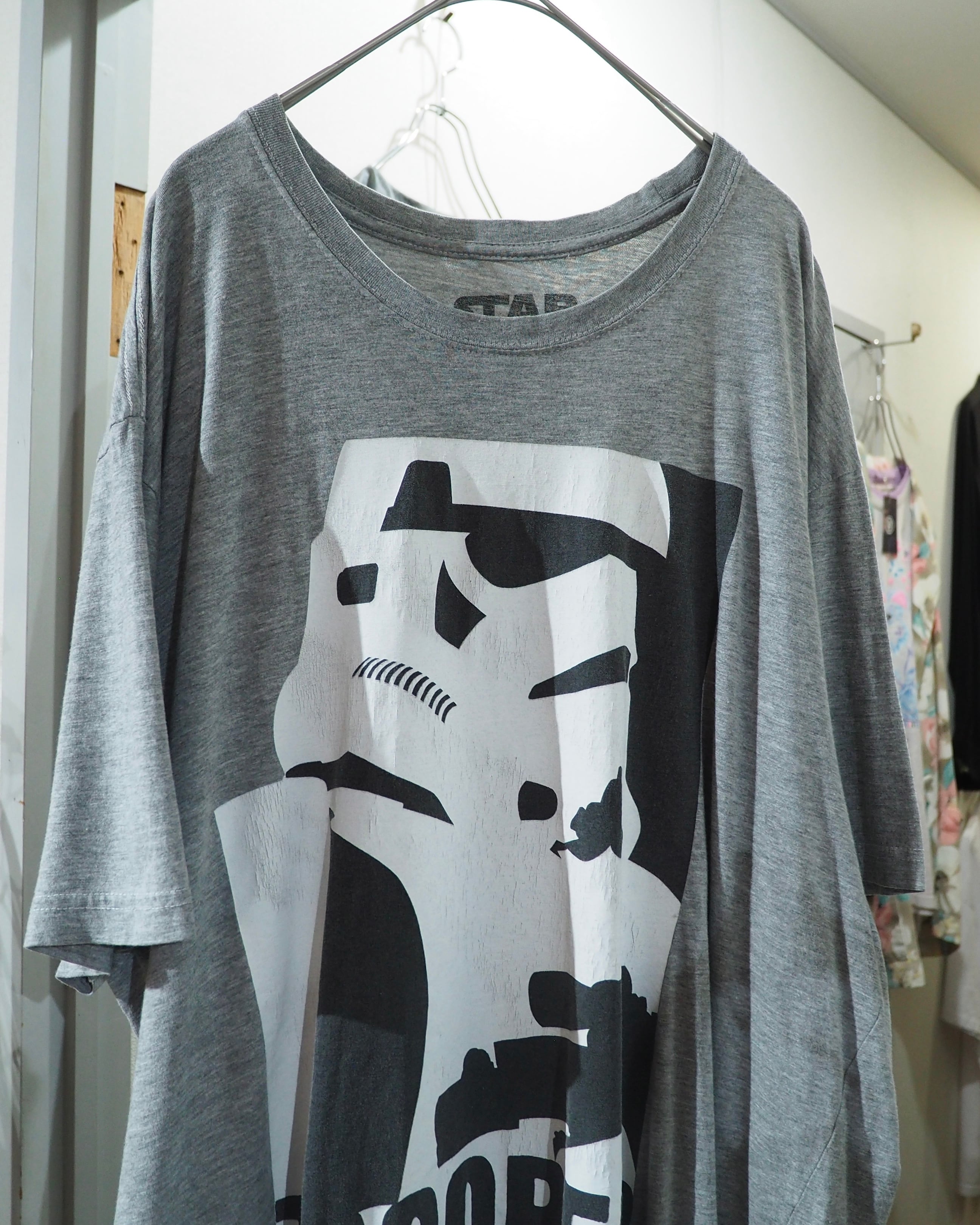 " STARWARS - Stormtrooper " Cracks Graphic printed SS Tee
