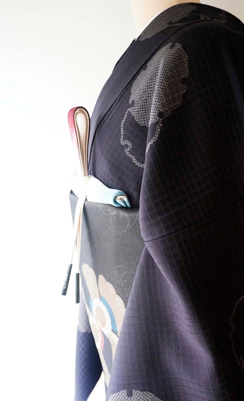 袷】黒鳶色 雪輪文 小紋 | 大山キモノ・ちぇらうなぼるた