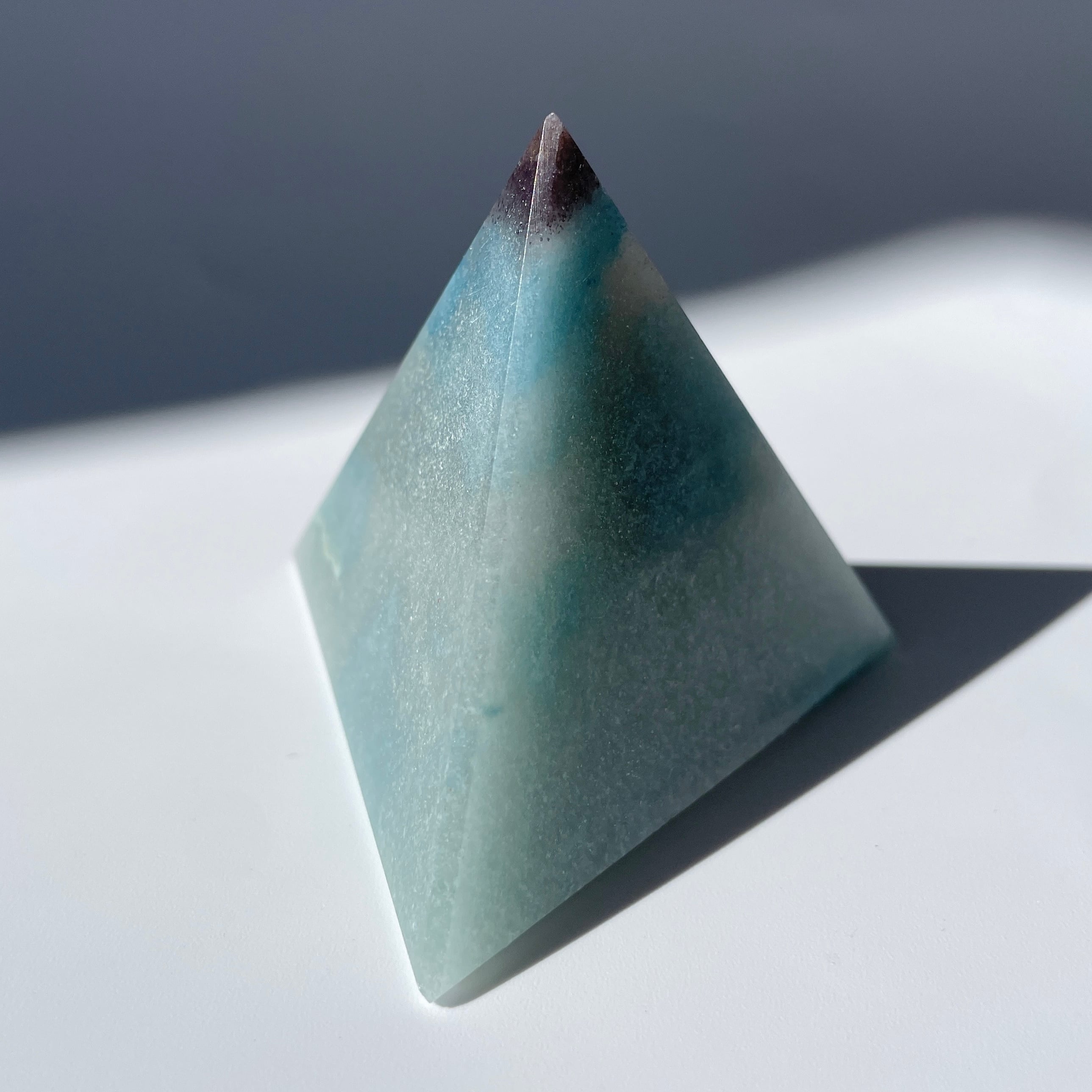 トロレアイト タワー ピラミッド 天然石