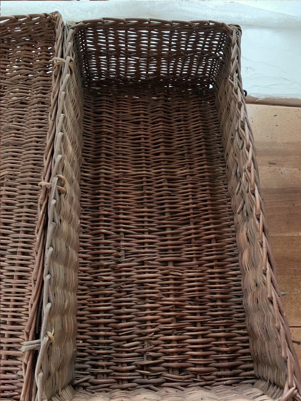 籐のトランク カゴ 収納 金具付き | Brocante de La Cocotte