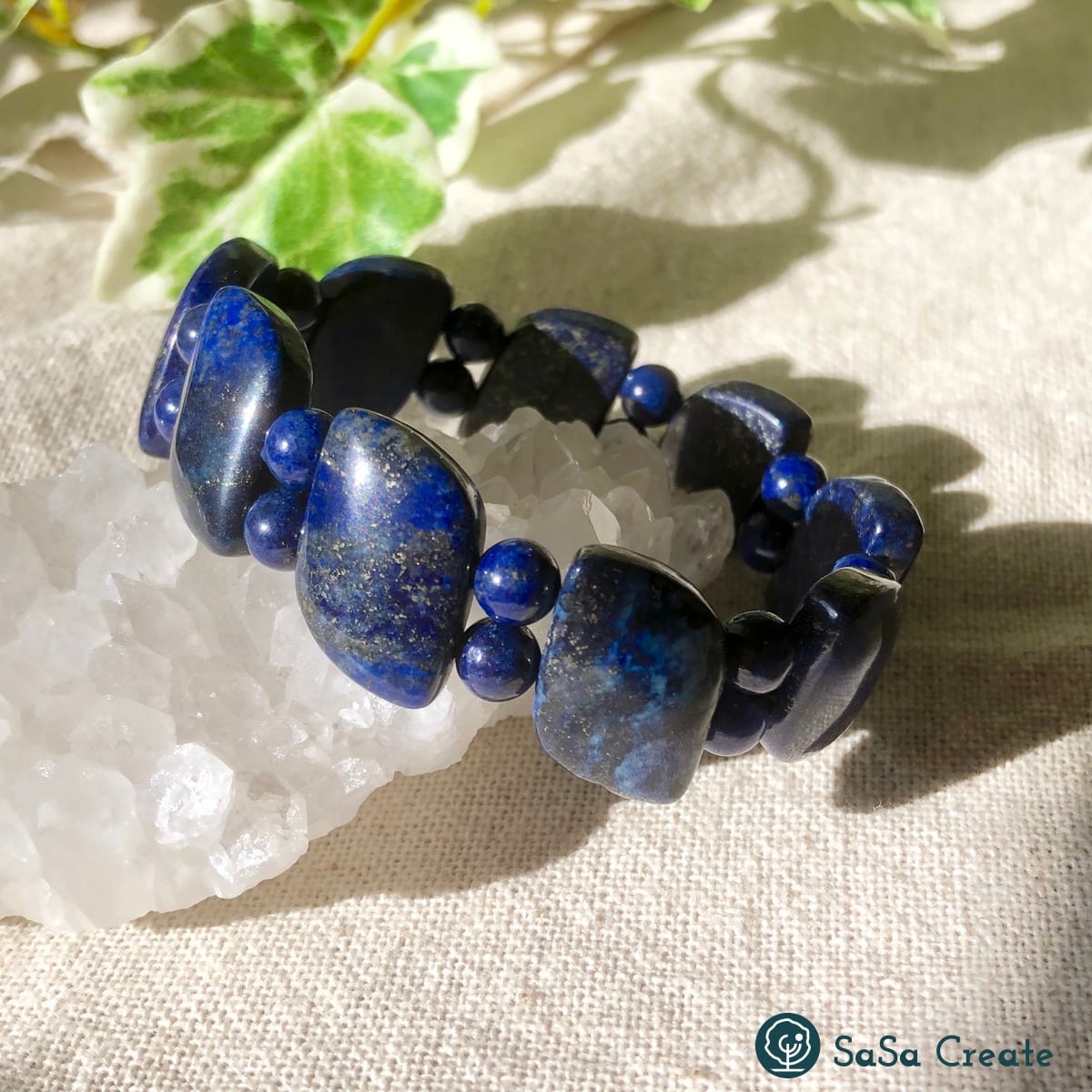 ◯ヤマサンゴとラピスのバングル 紺碧の夜空☆ラピスラズリ ウェーブマーキス バングルブレスレット