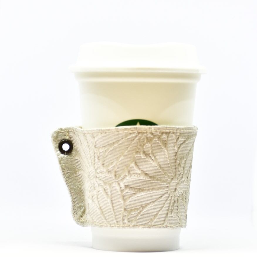 帯 カップスリーブ コーヒースリーブ リメイク 日本製 オフホワイト 花柄 菊 - cup sleeve