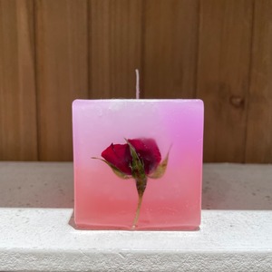 薔薇の蕾キャンドル candle 【ローズの香り】