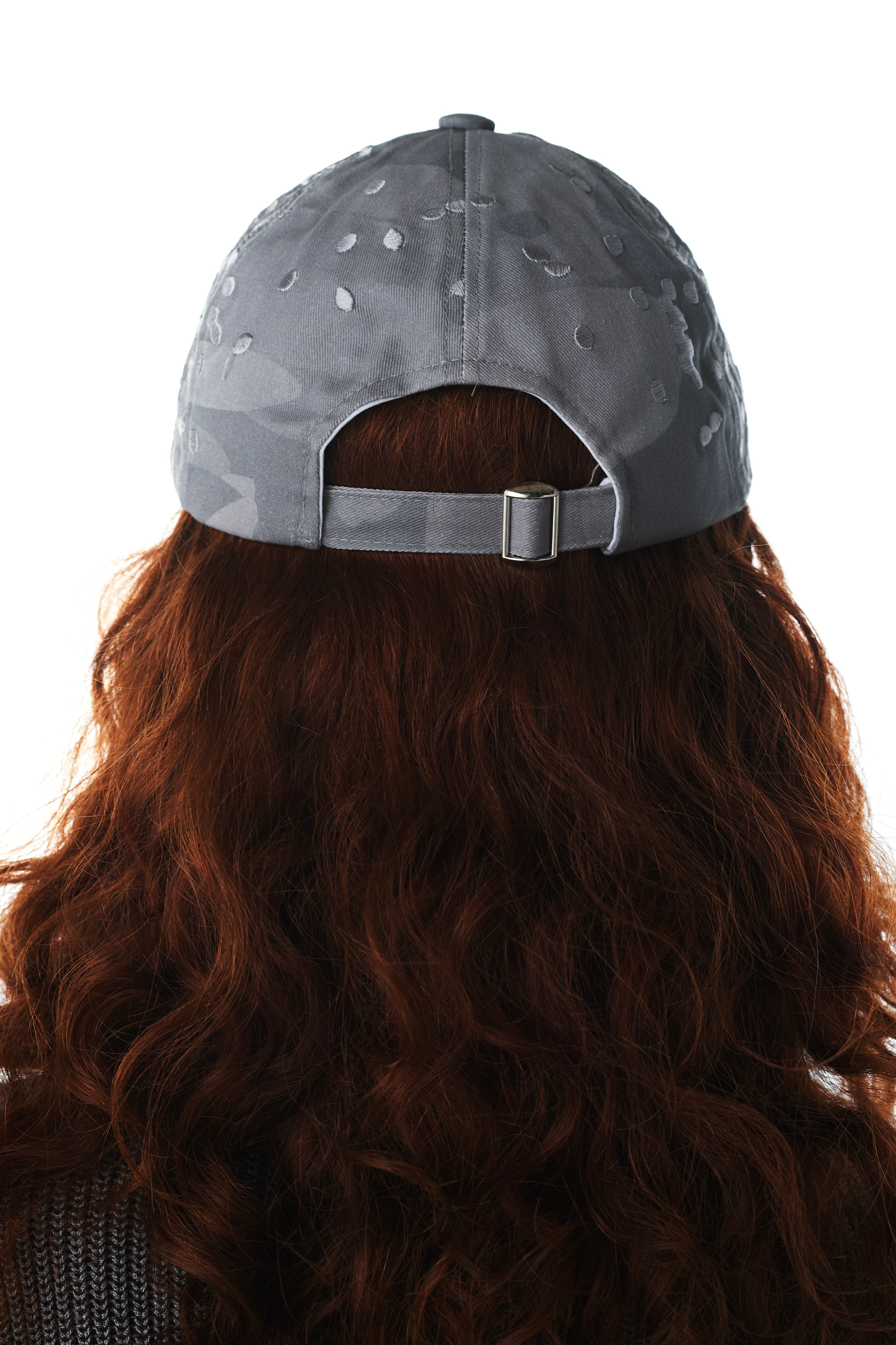 TOY / GRAY | GADID ANONIEM