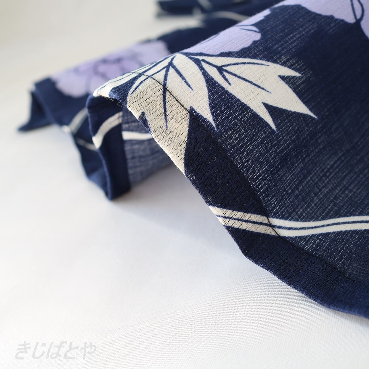 綿麻浴衣 濃藍に花 | きじばとや