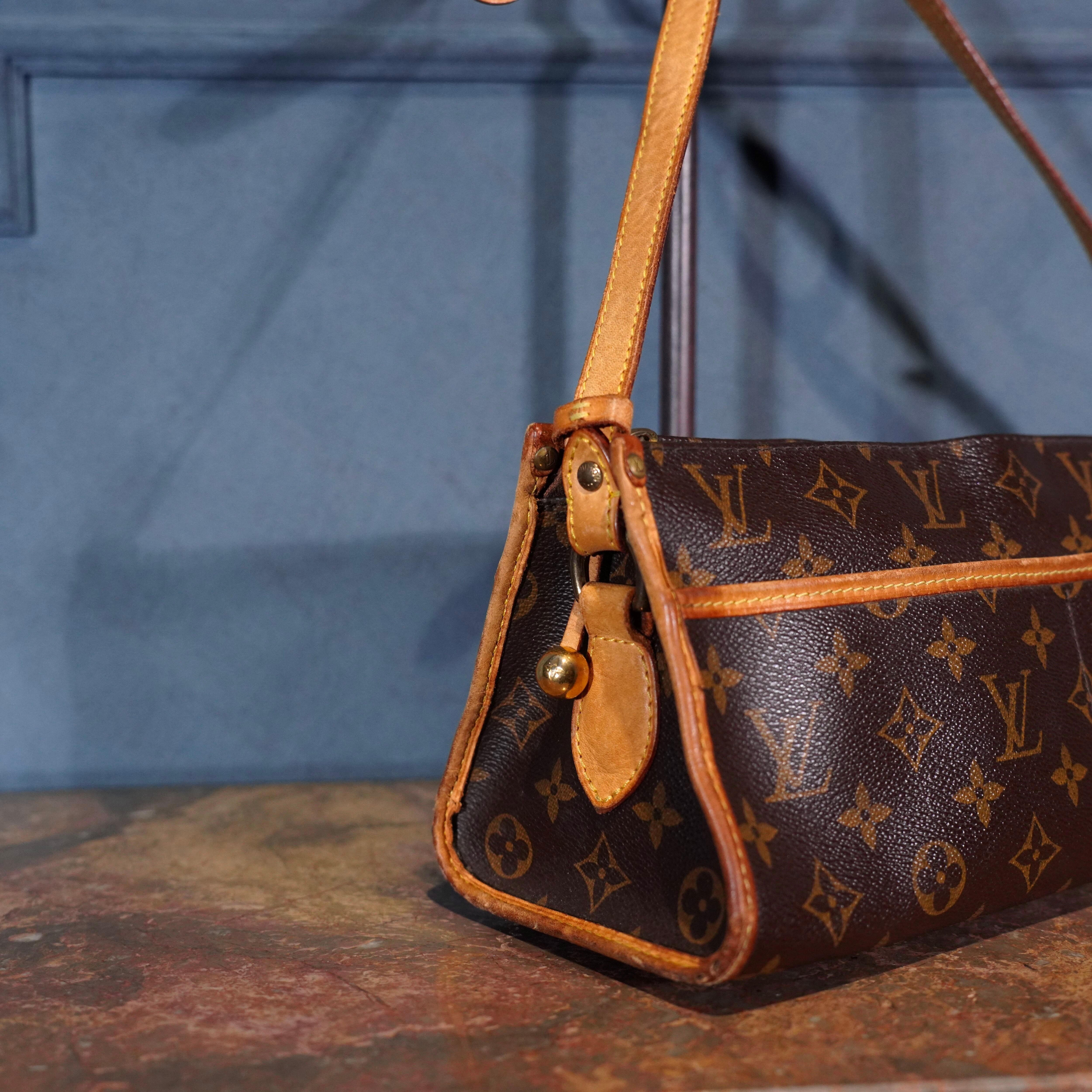 LOUIS VUITTON M40008 DU0077 MONOGRAM PATTERNED SHOULDER BAG MADE