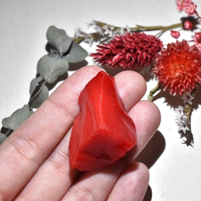 インドネシア産アンダラクリスタル原石 クラウディレッドA