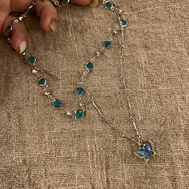 Somedayif中古のブルー宝石蝶々ネックレス