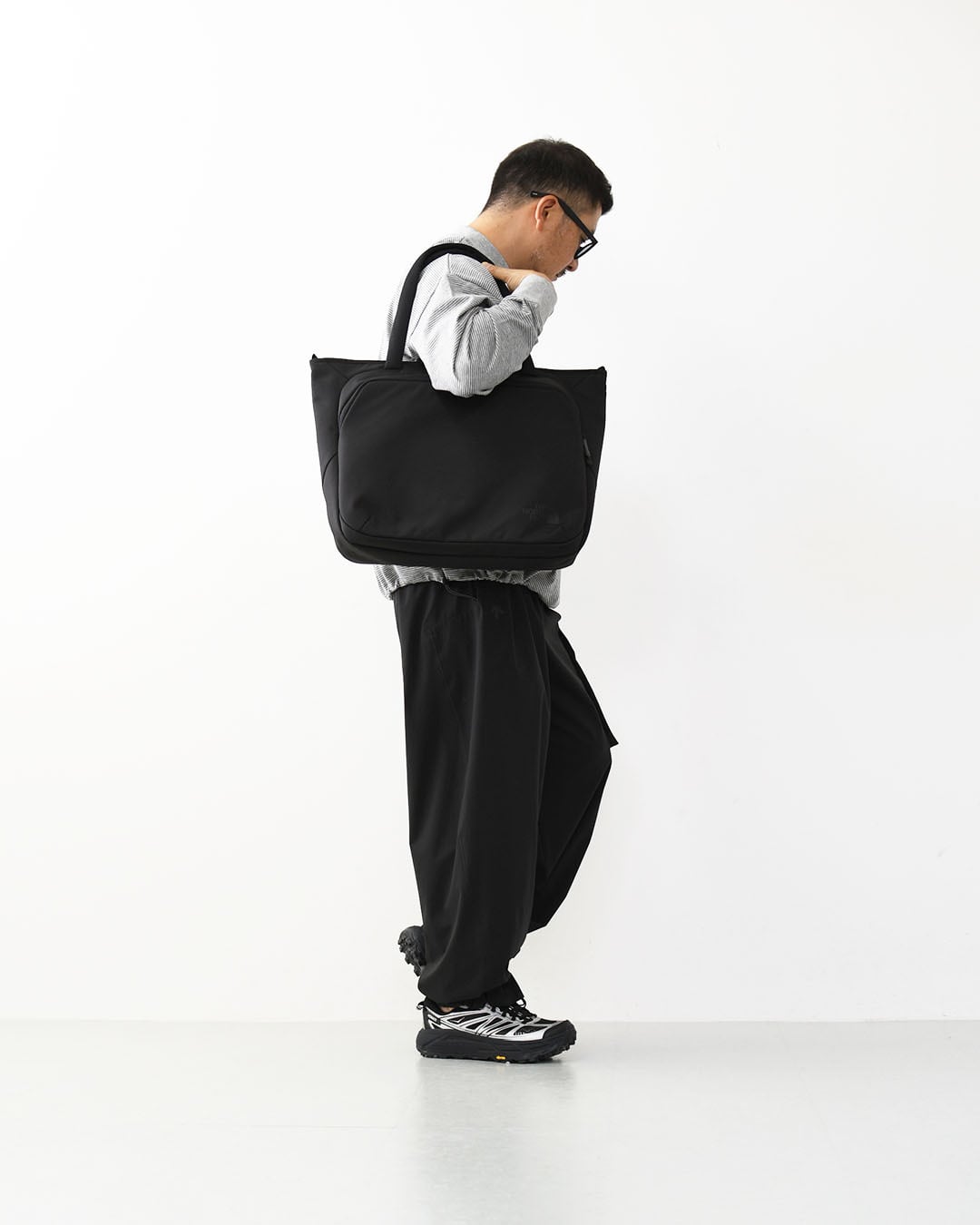THE NORTH FACE [ザ ノースフェイス正規代理店] Shuttle Tote [NM72610