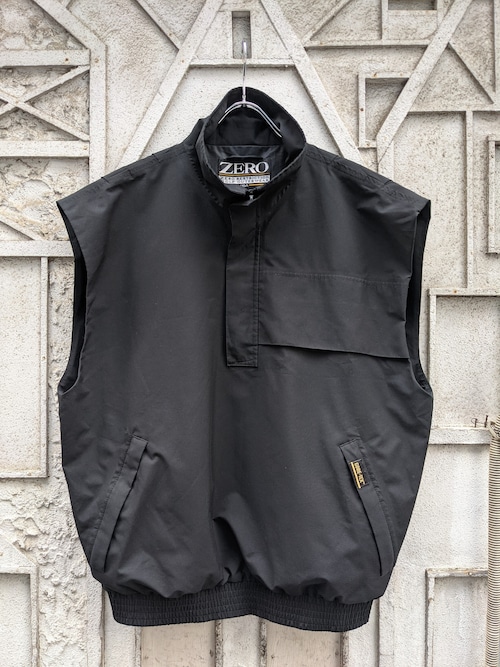 "GORE-TEX" black nylon  vest