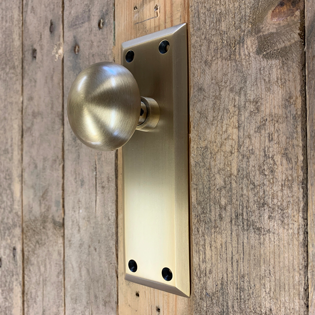 NY Style Door Set  Round Knob