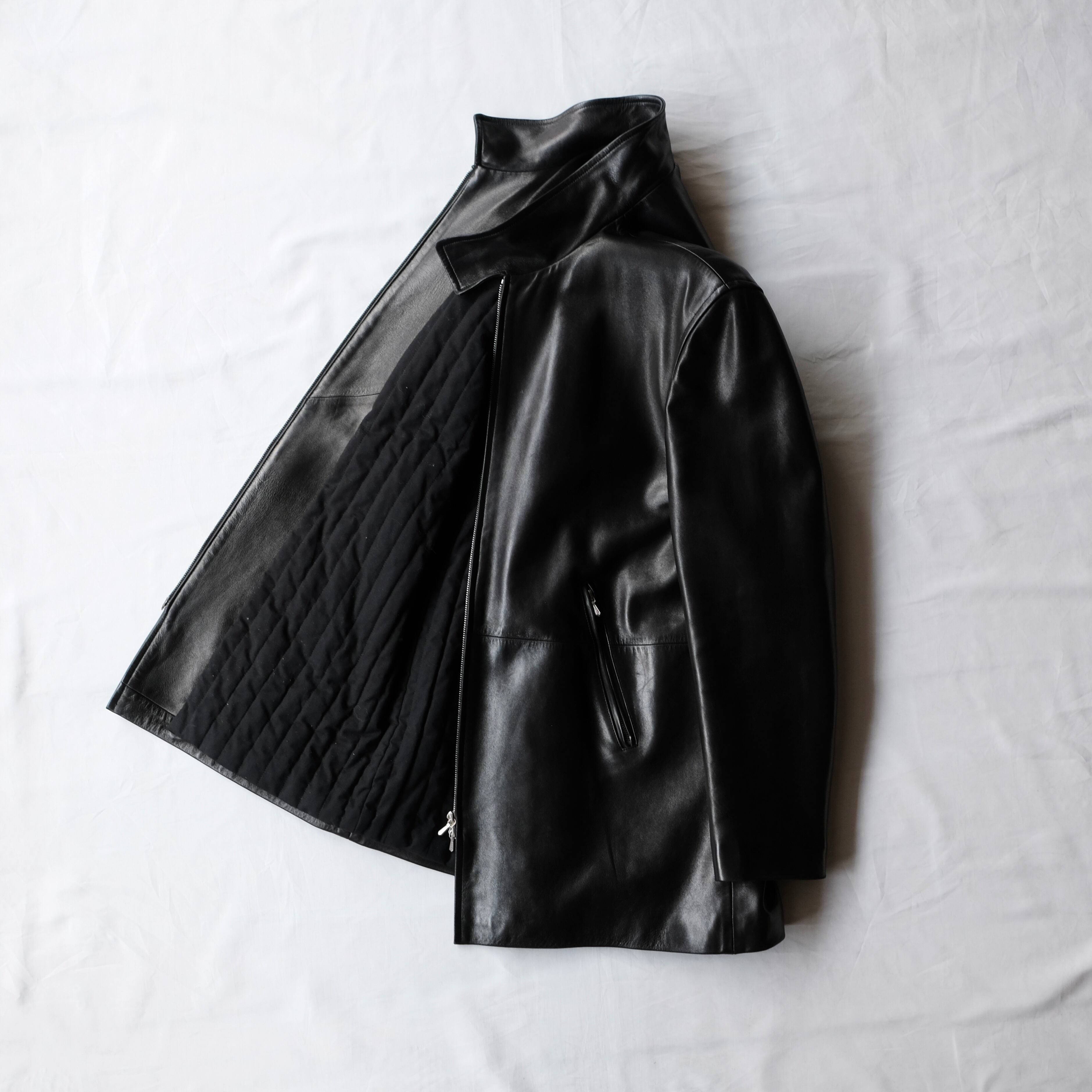 agnes b. HOMME MADE IN FRANCE SHEEP LEATHER HALF COAT | safarionline