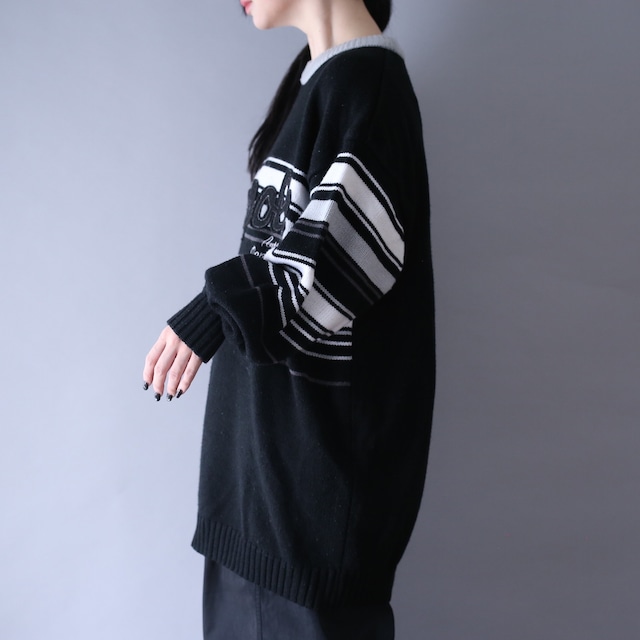 "SOUTH POLE" monotone coloring border pattern over silhouette knit