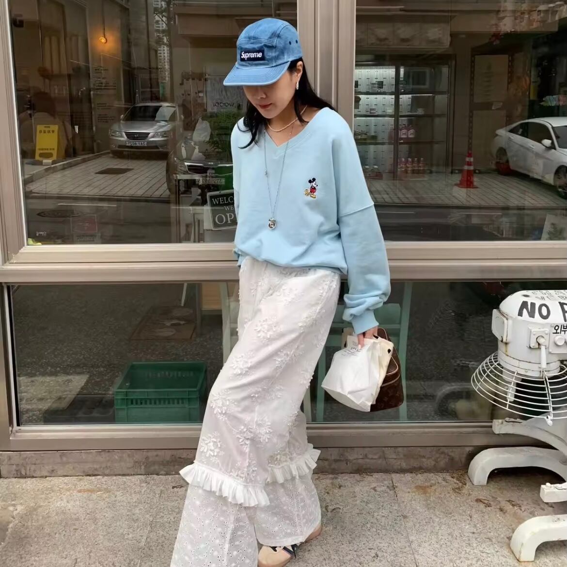 フリルレースパンチングロングパンツ