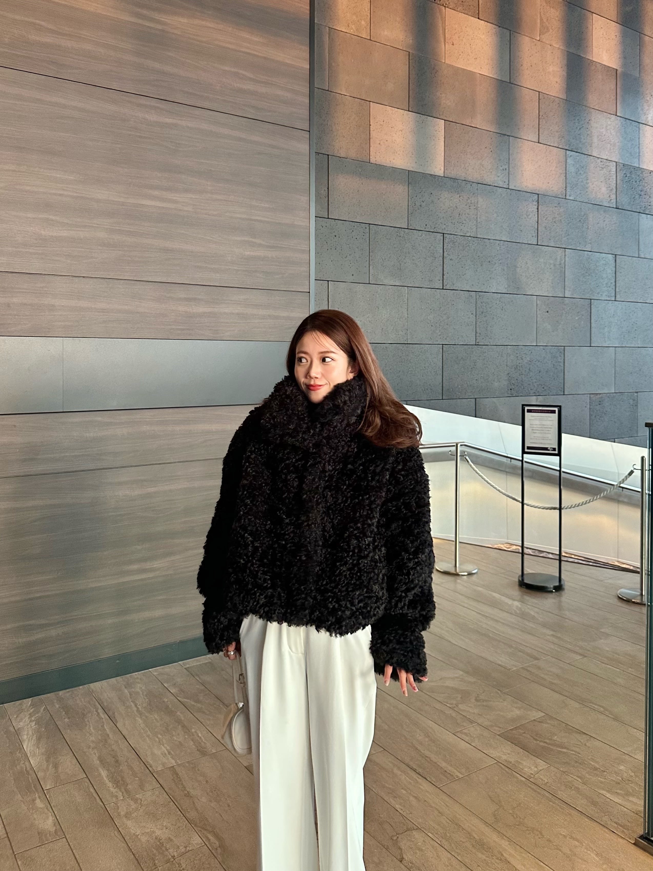 poodle coat / black 1/9 21:00～ 再販 (即納) | HYEON