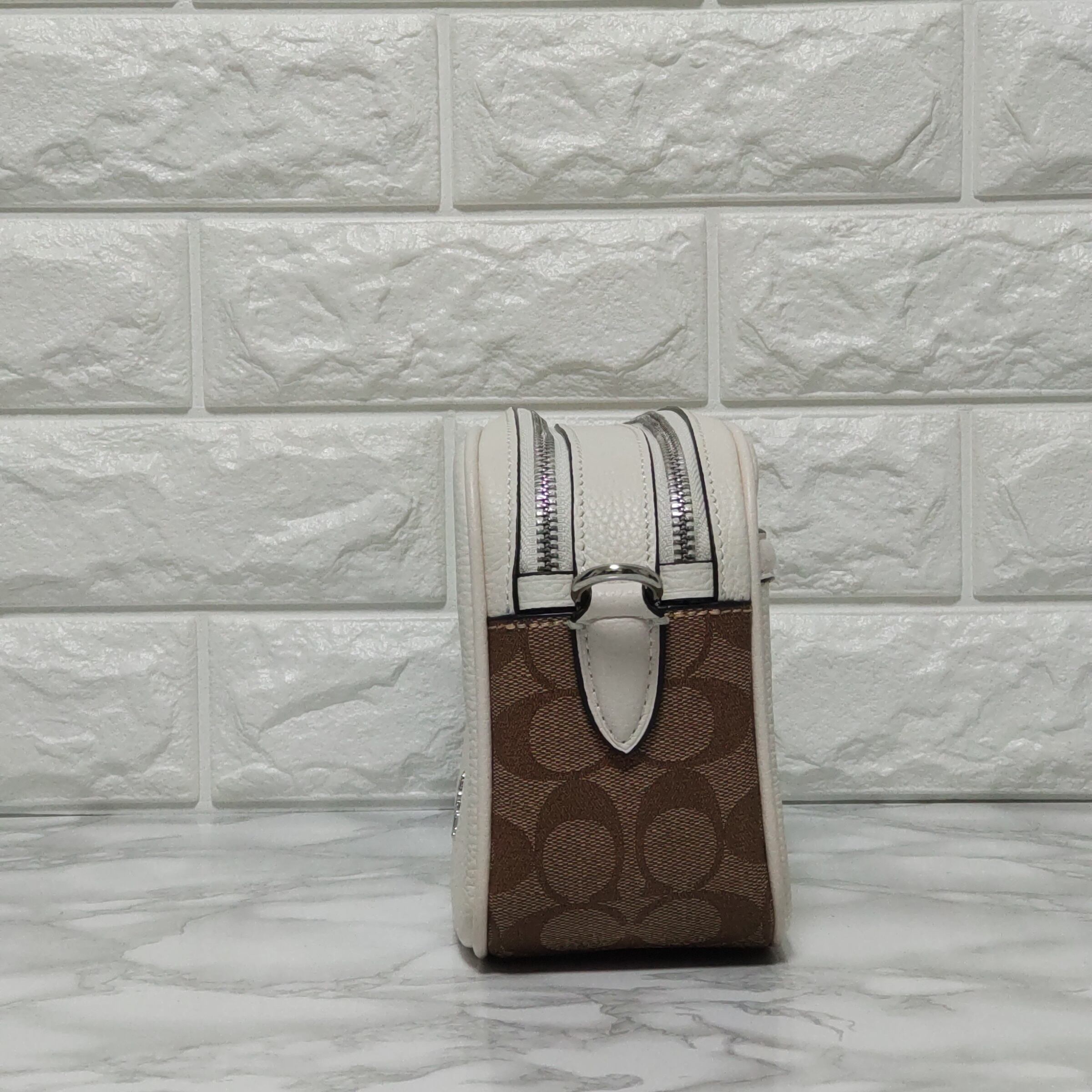 COACH コーチ ショルダーバッグ ダンボ チョークホワイト ディズニー  