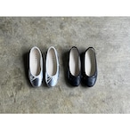 REMME(レメ) Sheep Skin Leather Round Toe Pumps PLATA&NEGRO