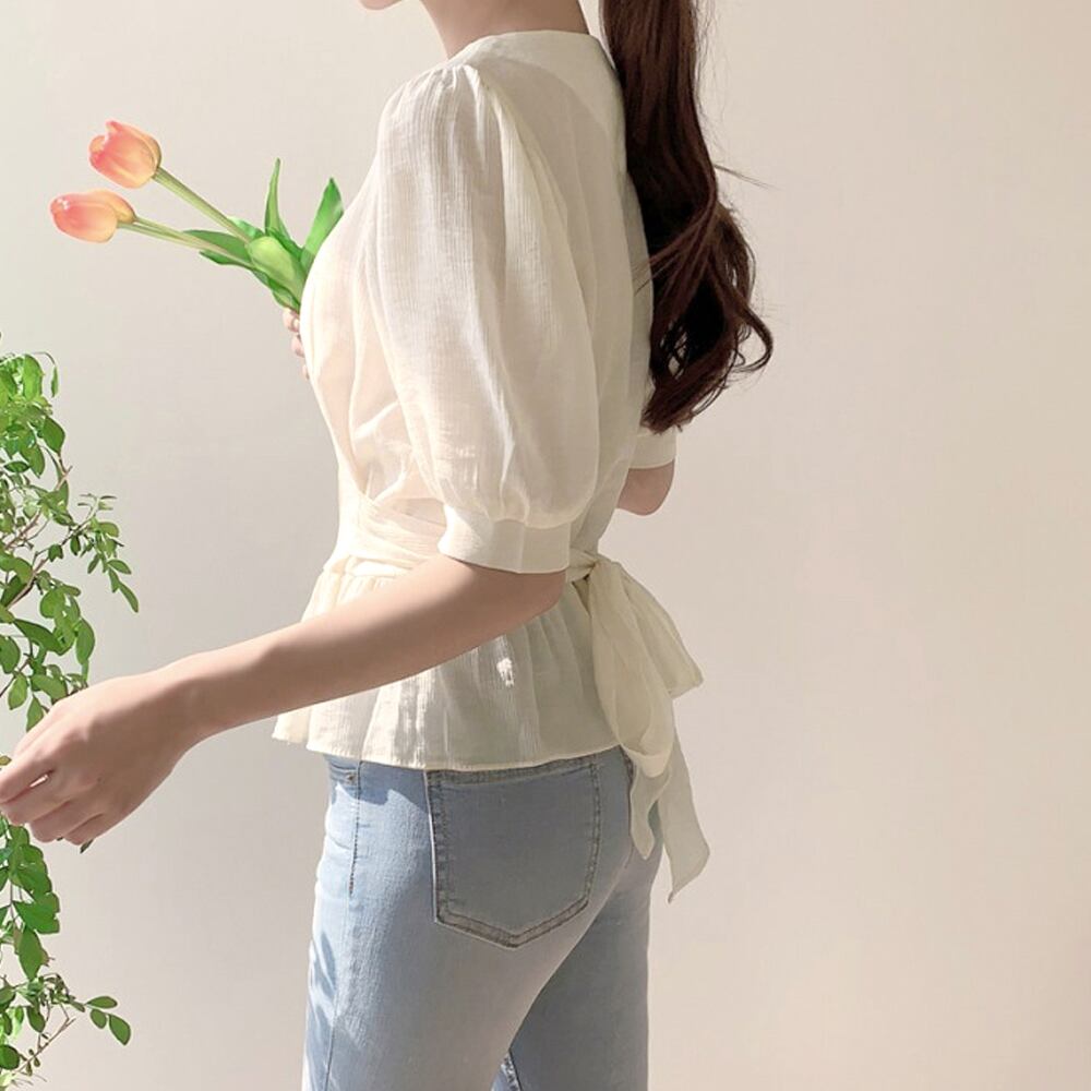 ペンタゴンネック ブラウス ウエストマーク