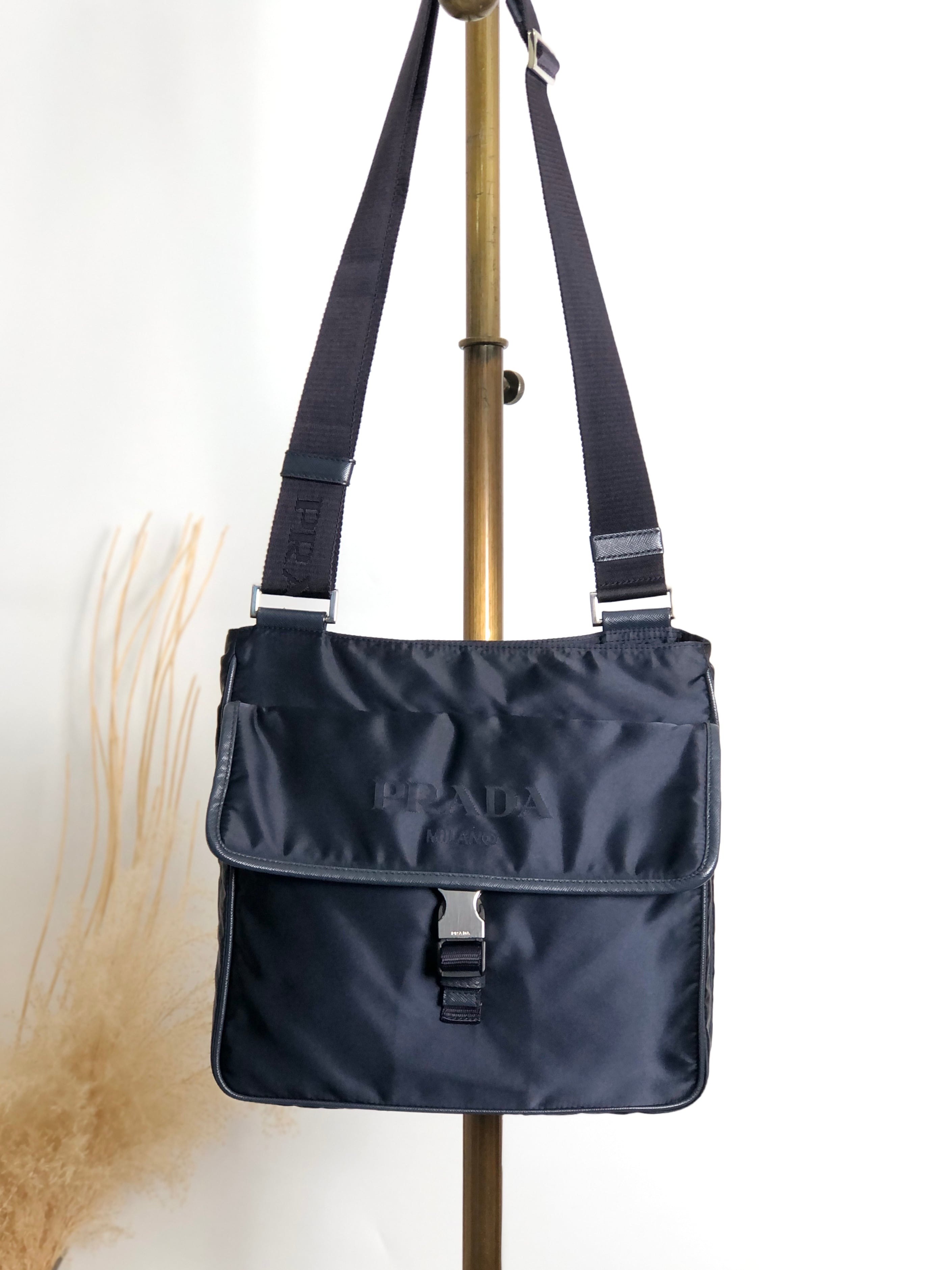 PRADA プラダ ショルダーバッグ ネイビー ロゴ フロントバックル ナイロン vintage ヴィンテージ オールド eiigp4
