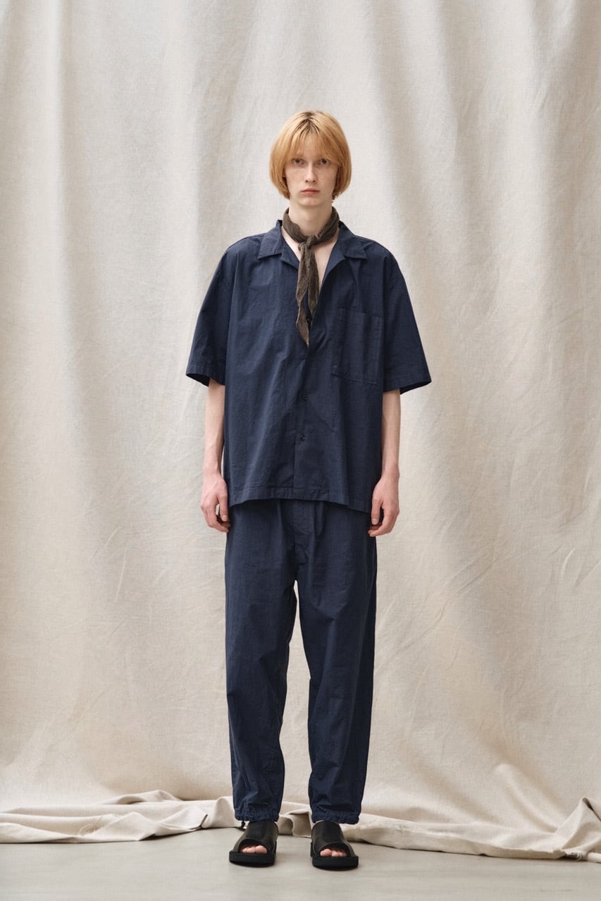 YOKO SAKAMOTO / OPEN COLLAR SHIRT OLIVE | 洋服と工芸 omitsu