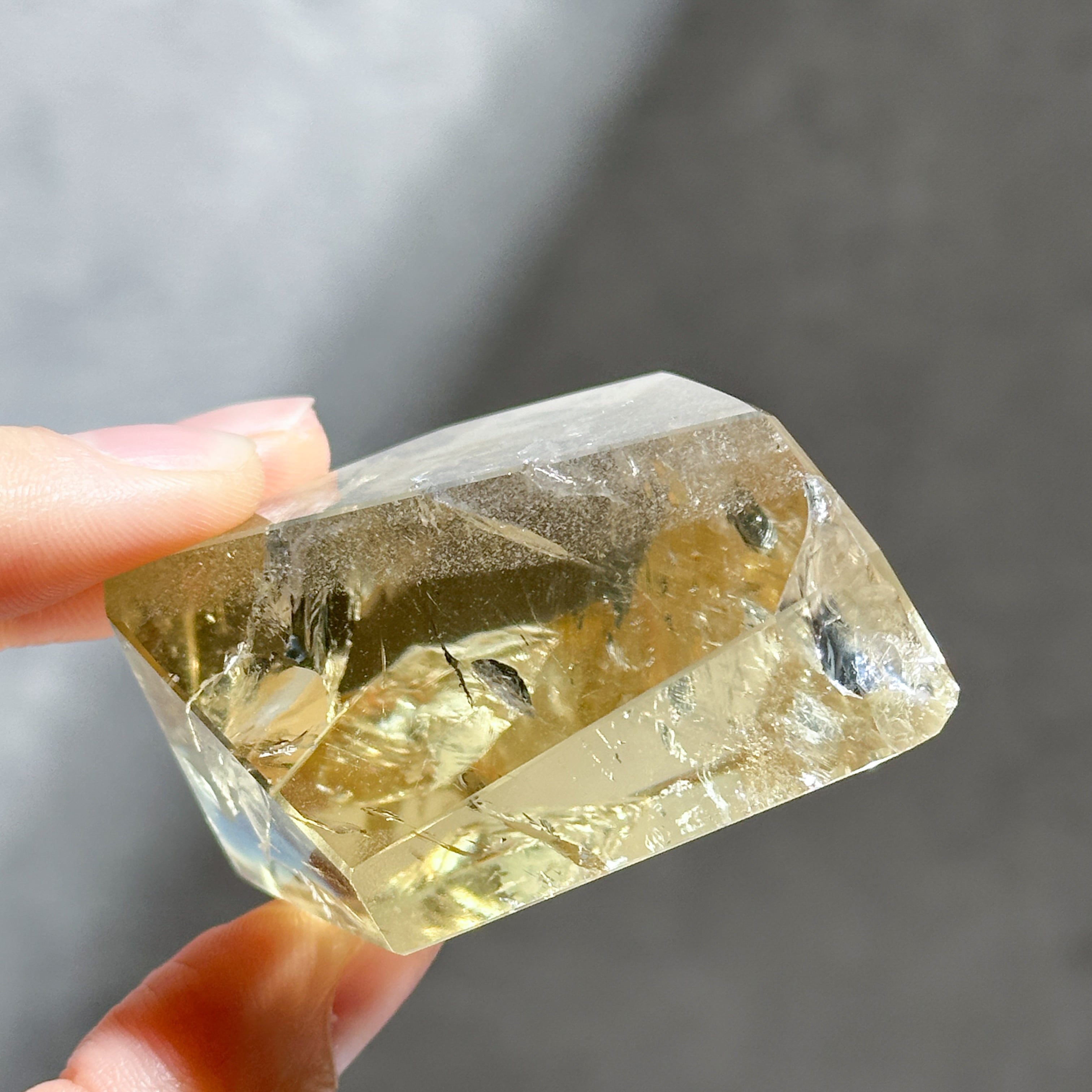 シトリン（黄水晶） フリーフォーム22◇ Citrine ◇ 天然石・鉱物