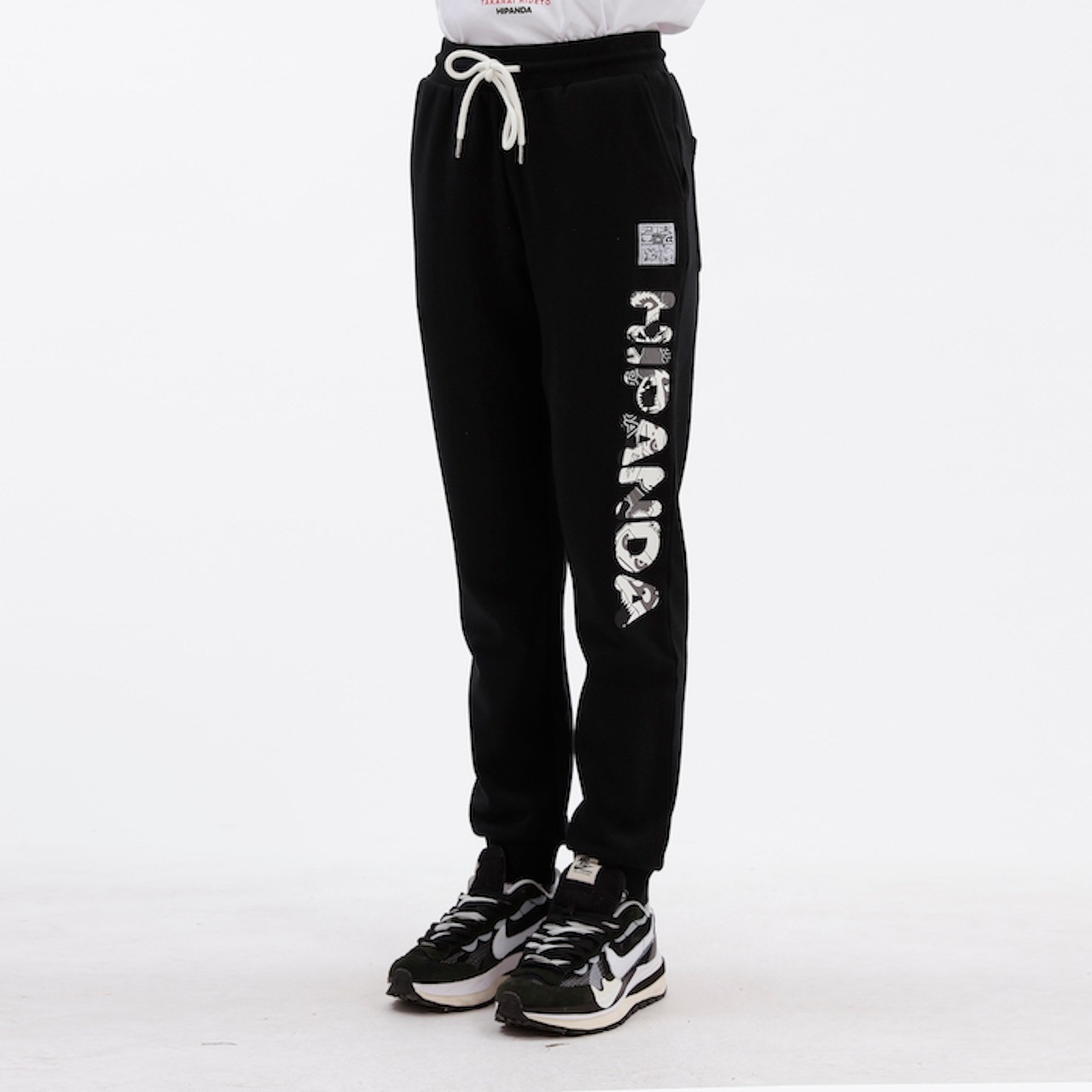 SALE【HIPANDA ハイパンダ】レディース パンツ WOMEN'S SNOW PANDA PRINT SWEAT PANTS / BLACK