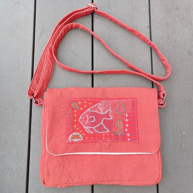 【レンテン族刺繍】斜め掛けバッグ　黄・赤