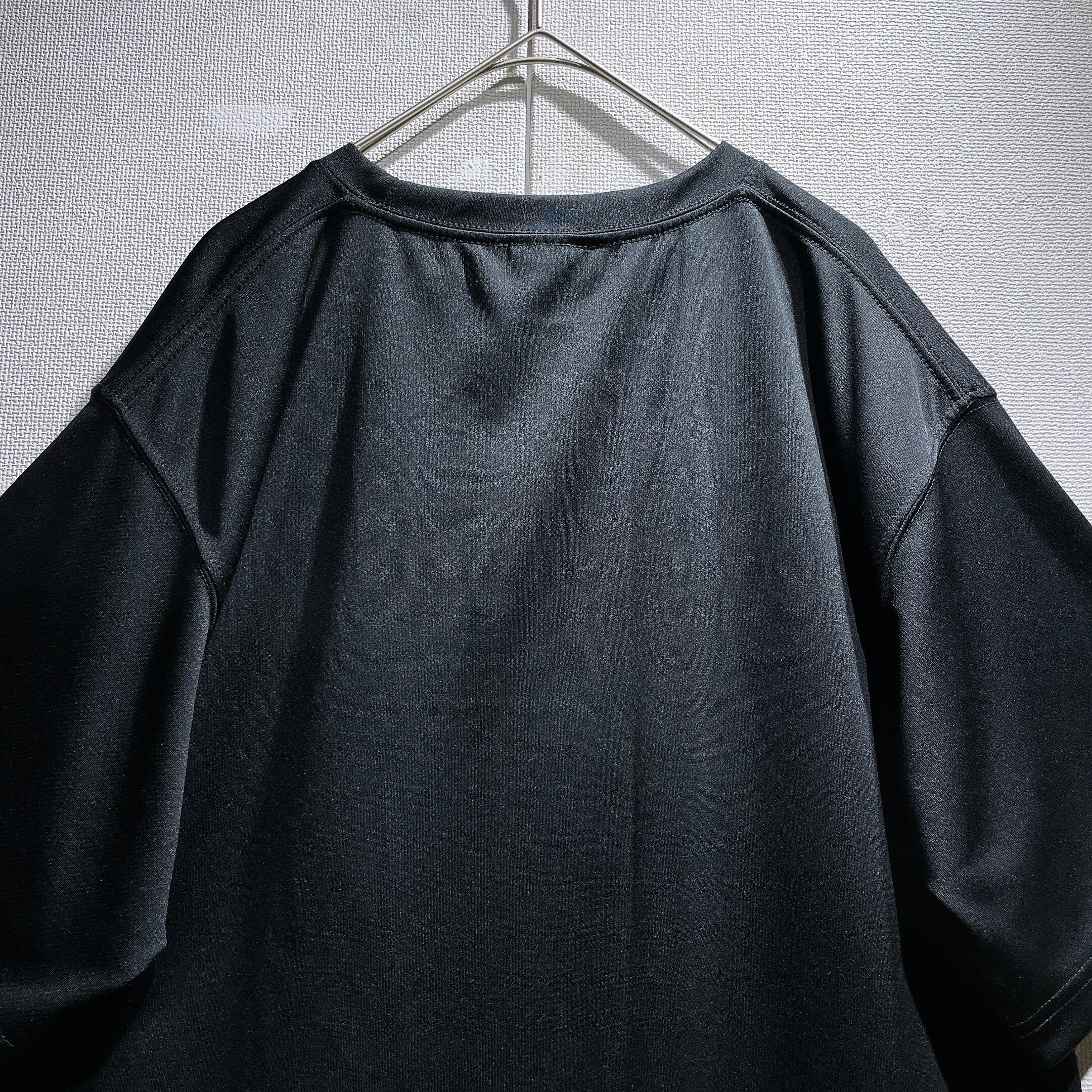 ” Travelling August ” character printed Black SS Tee (10th Anniversary)