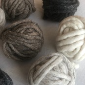 ネパール製フェルトヤーン ホワイト