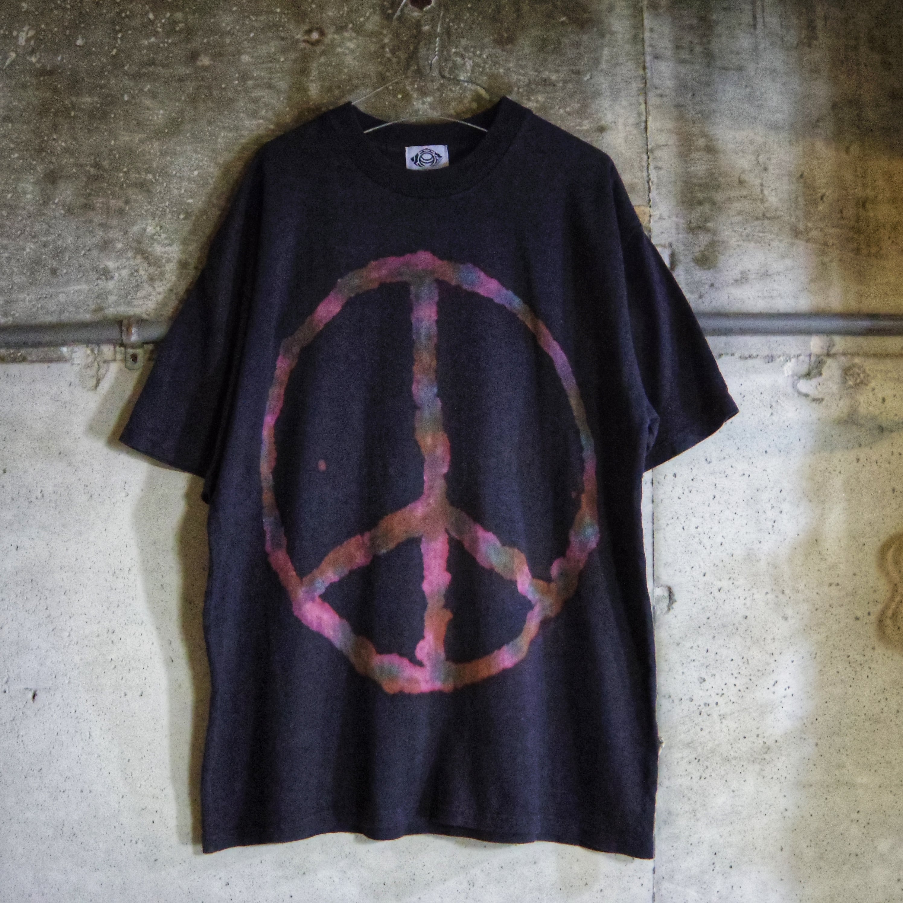 PEACE☮” 抜染 タイダイ ヘンプコットン Tシャツ -sumikuro- | TKHOME