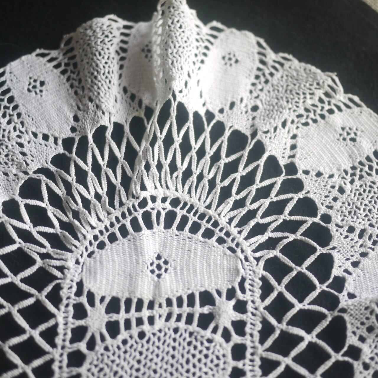 ボビンレース オーバルクロス ドイツ