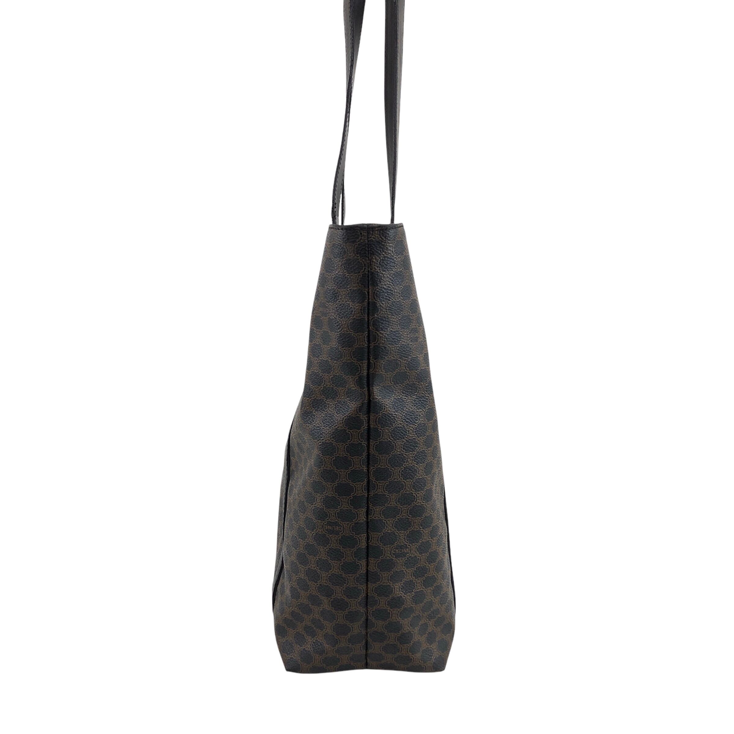 CELINE セリーヌ マカダム ショルダーバッグ ブラック ブラゾン型押し