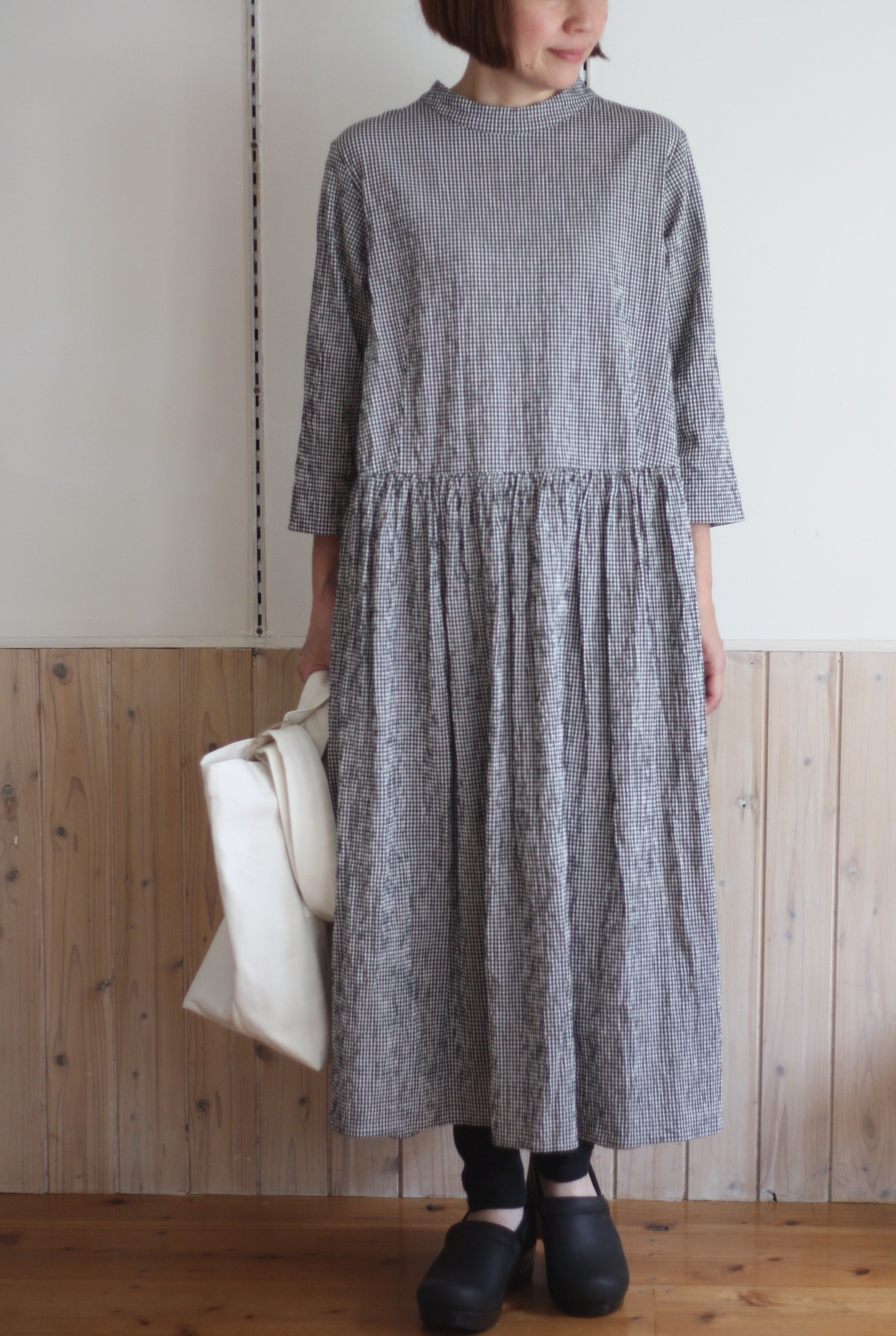 Gauze♯ ガーゼ BUMPY COTTON SWITCHING GATHER ONE PIECE | tous les