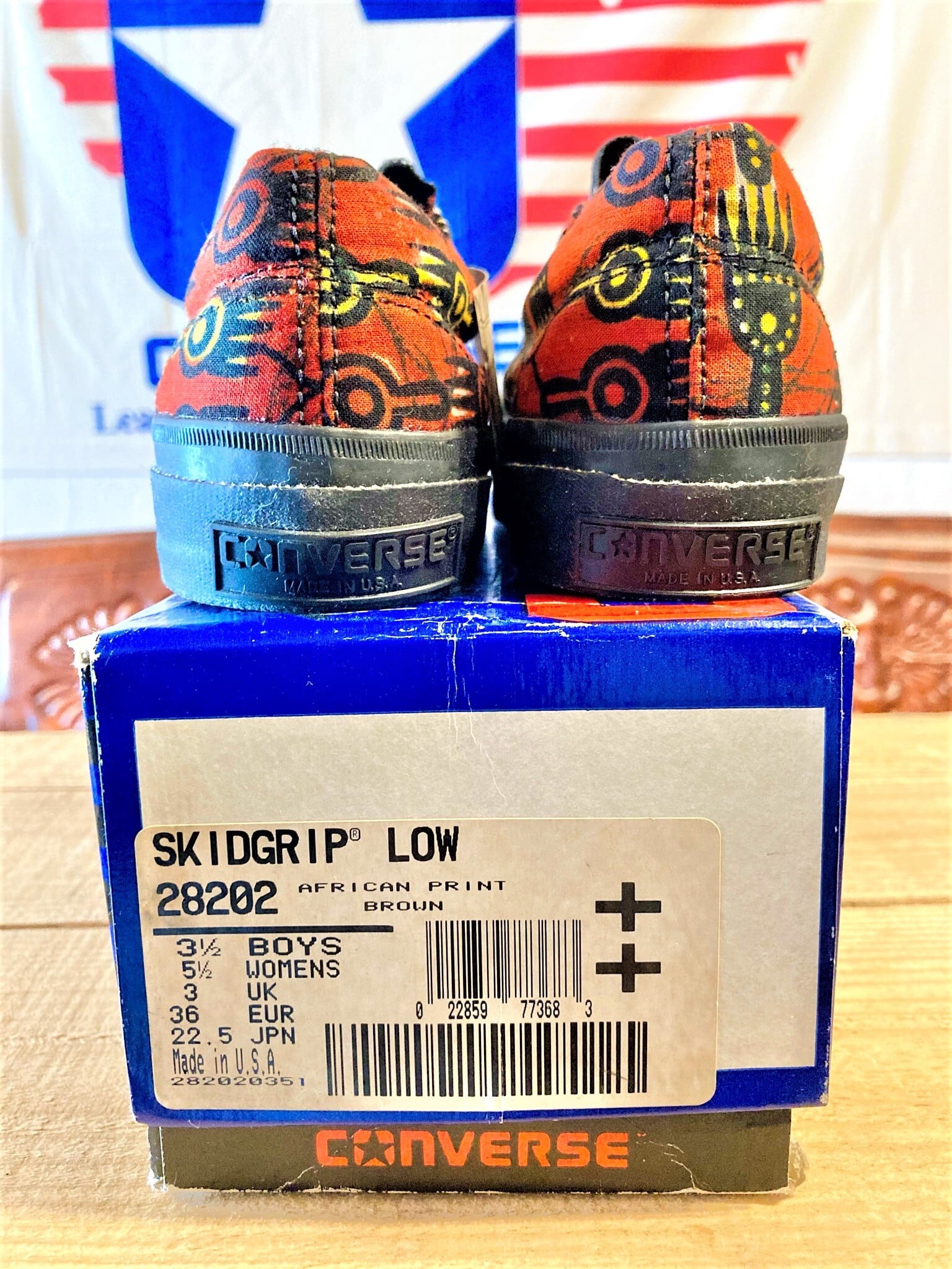 On _ink15CONVERSE80sスキッドグリップレッドスニーカー On _ink15CONVERSE80sスキッドグリップレッドスニーカー 80年代