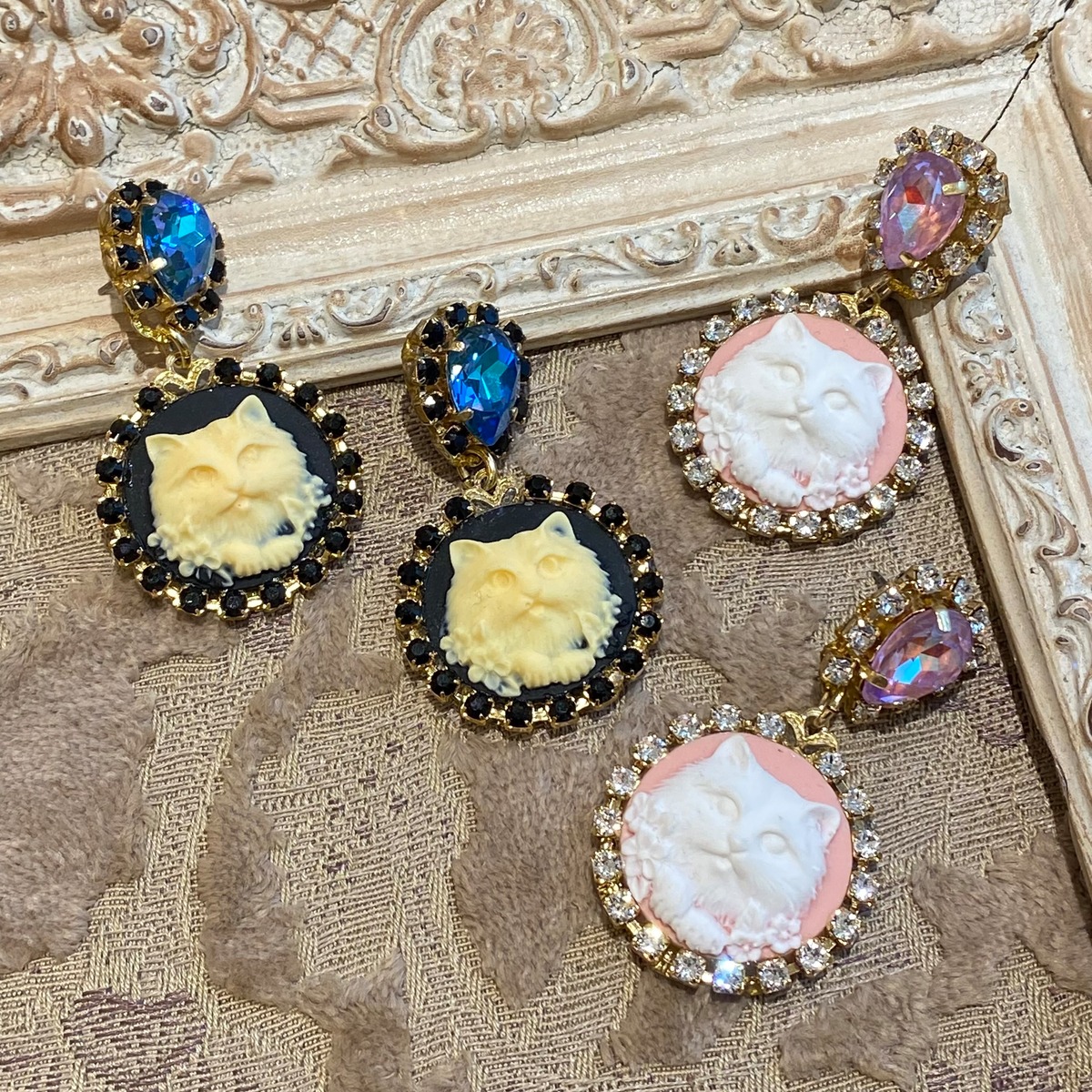 猫柄カメオ ピアス | BIJOUX KIQUE
