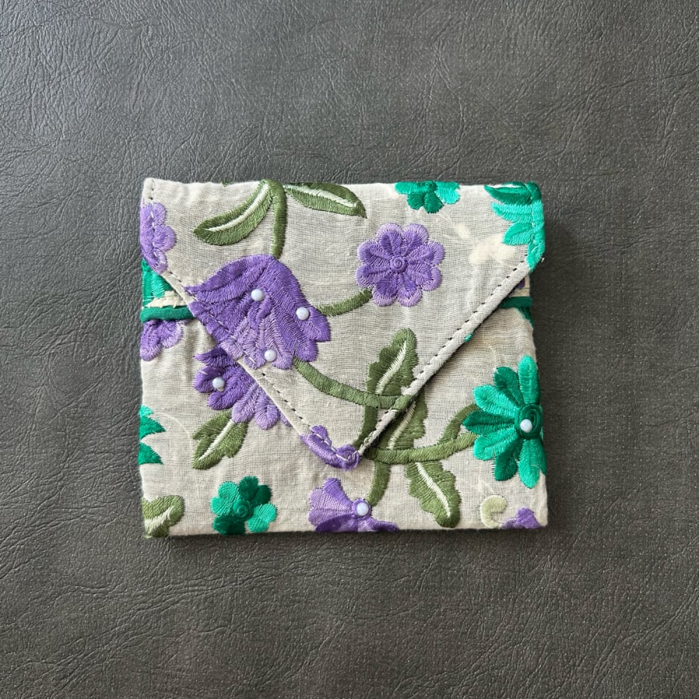 刺繍ミニポーチ A
