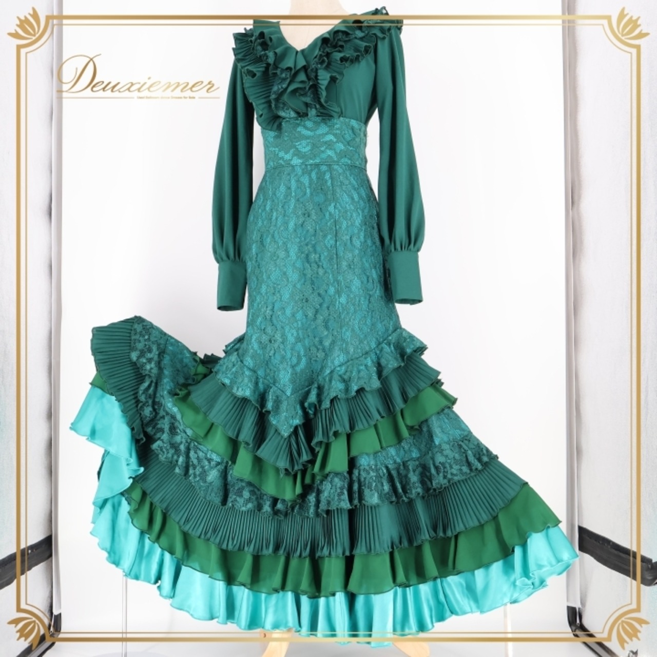 フラメンコ 衣装 ソニアジョーンズ SONIA JOHNES ツーピース セットアップ トップス ファルダ ボランテ フリル レース 光沢 豪華 華やか 高級感 レース ダンス 長袖 緑 グリーン系 高級 衣装セット 大人用 フリルデザイン おしゃれ イベント用 発表会 エレガント ダンス用品 セットアップ