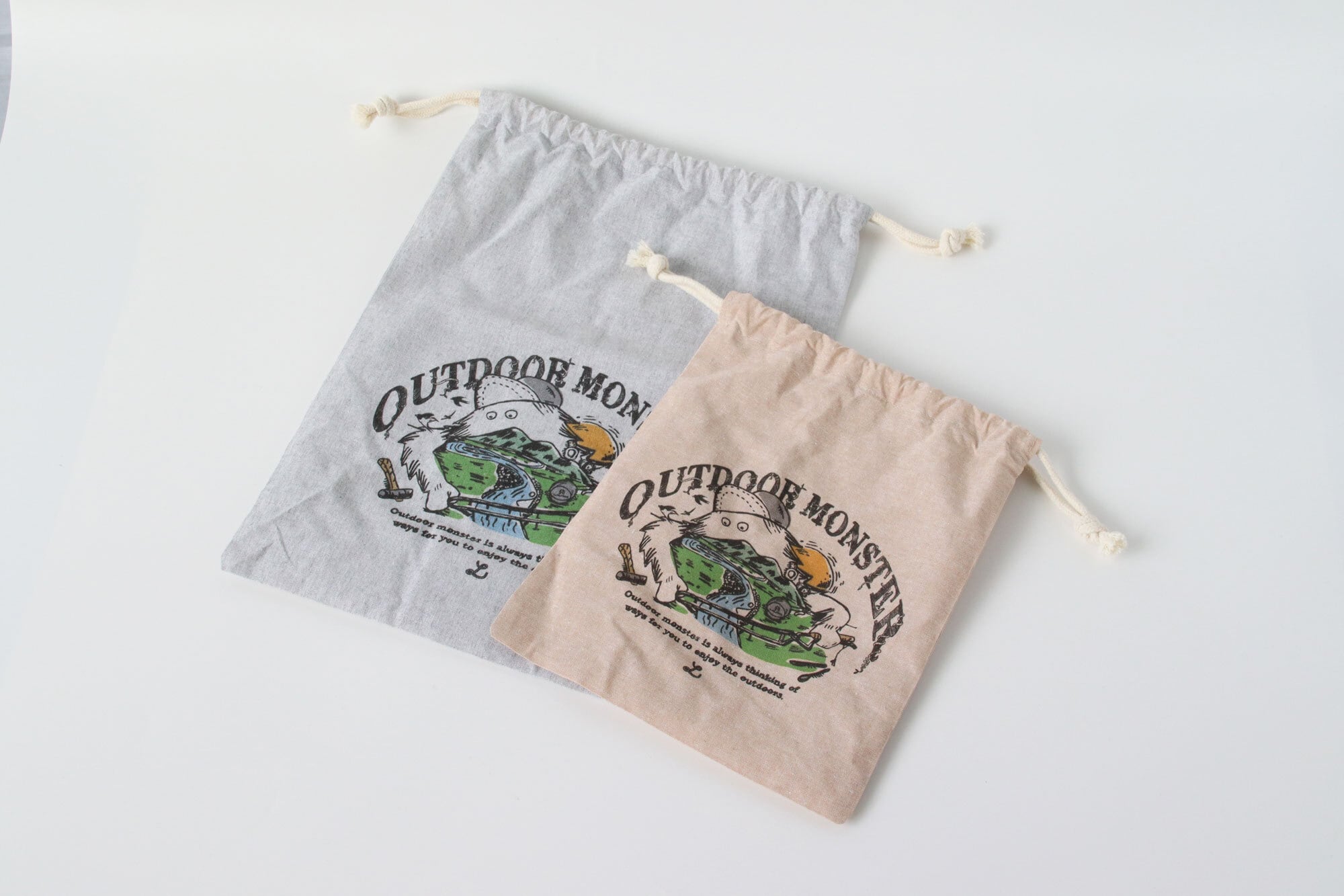 アウトドアモンスター アウトドアモンスター】巾着袋ベージュM | アウトドア・キャンプ用品