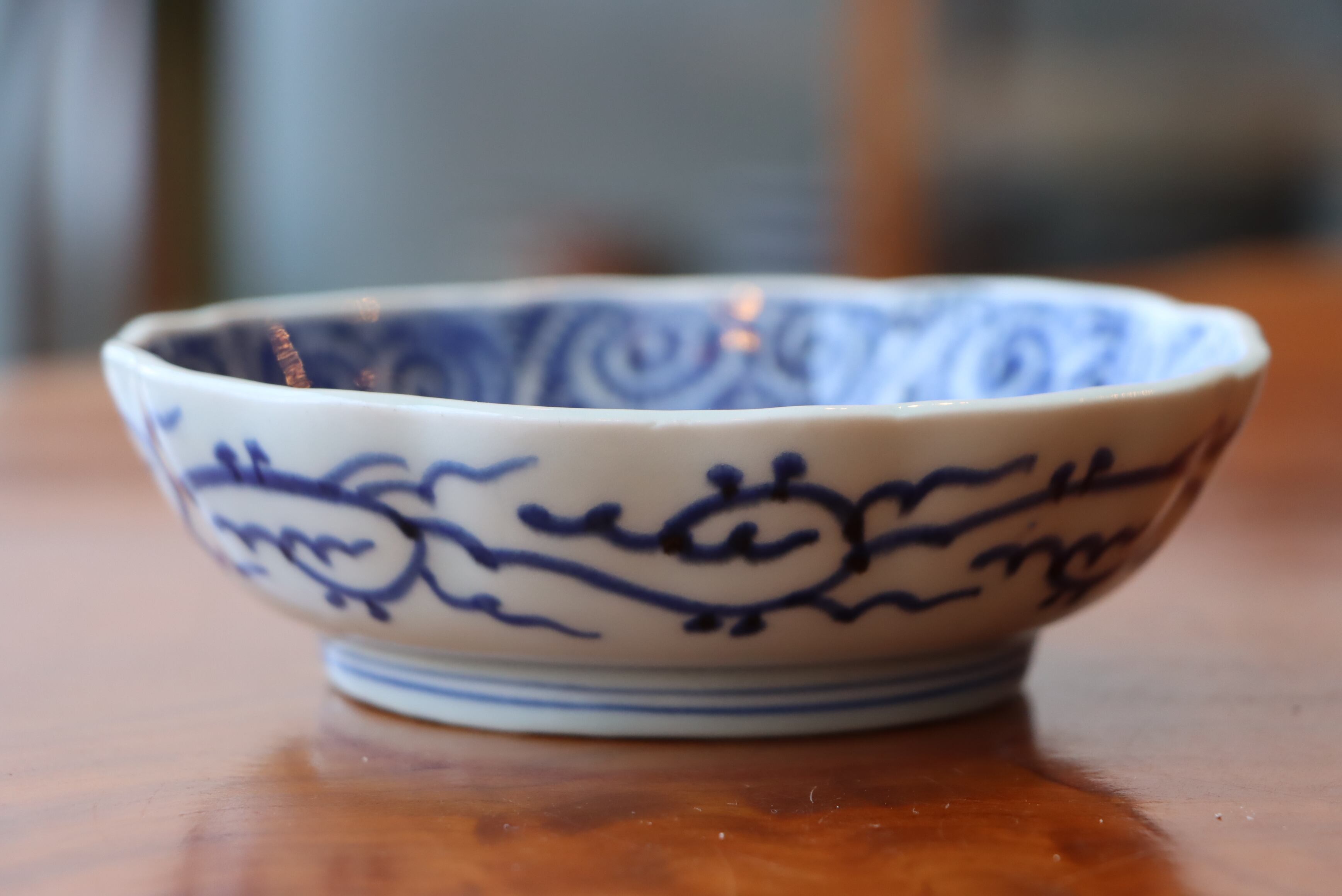 古伊万里染付蛸唐草文中皿箱付き 古伊万里染付蛸唐草文中皿箱付き