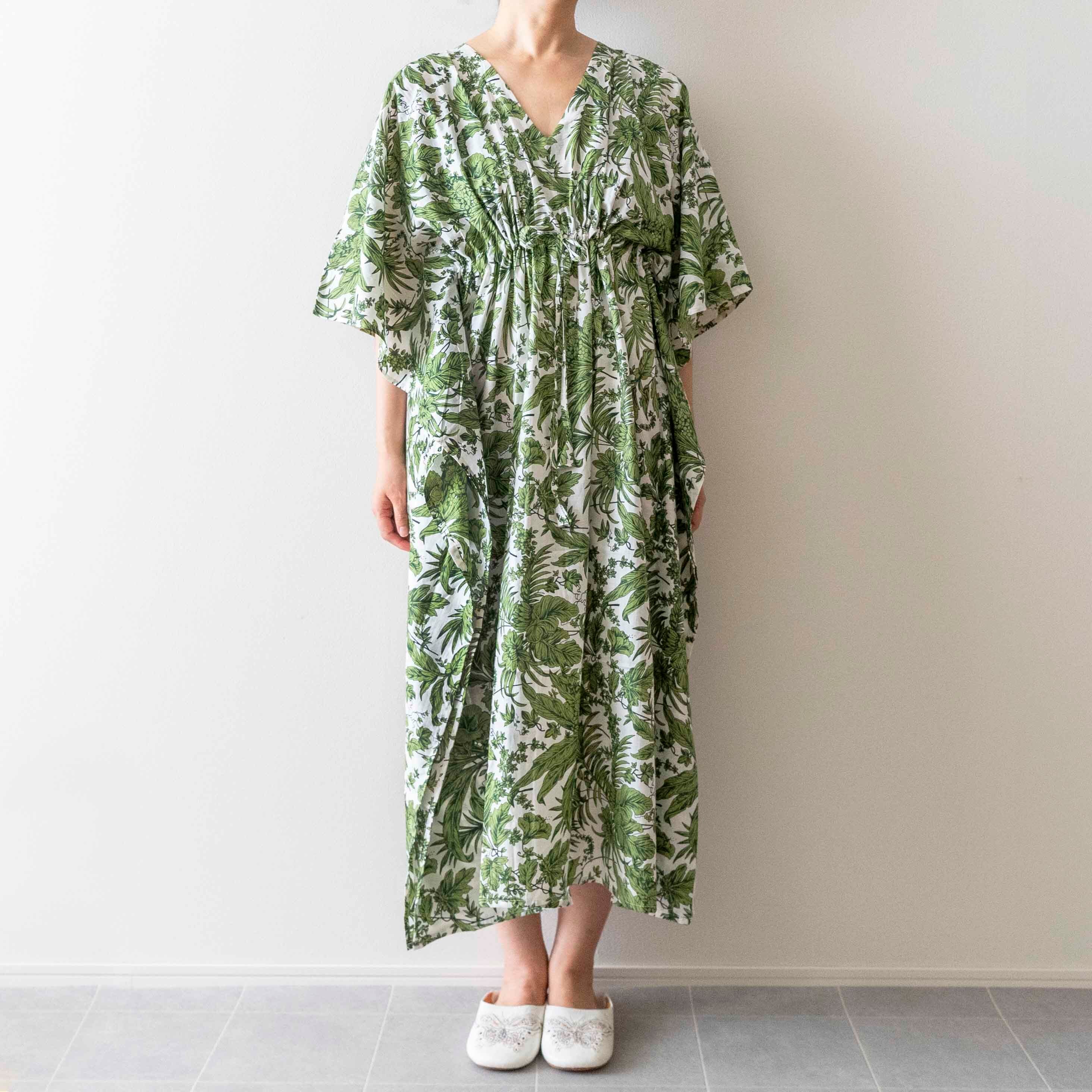 サンプルsuzuki takayuki ミントグリーンカフタンロングワンピース 楽天市場】＼まとめ買い最大20％OFFクーポン／ ワンピース ボリューム