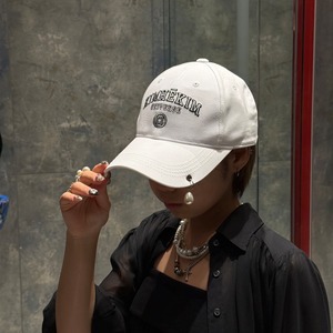 【KIMHEKIM】PEARL PIERCED BASEBALL CAP
