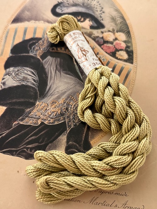 フランス アンティーク A La Magicienne ア・ラ・マジシエンヌ 刺繍糸  グリーン系 デッドストック ディスプレイ 撮影小物