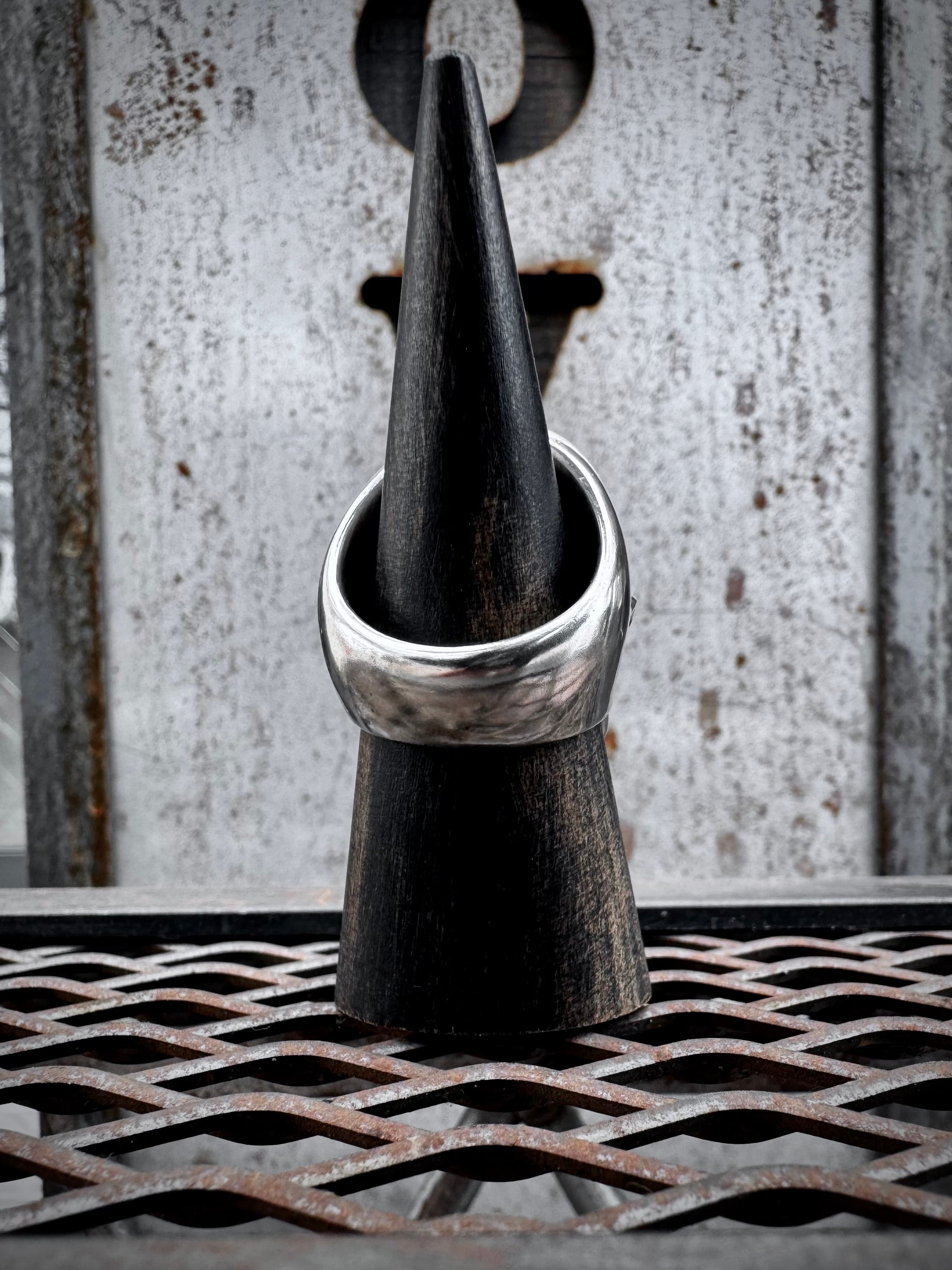STAND OUT SKULLTHUNDER RING(スカルリング) Rat Race】Standard Skull Ring 3 スタンダードスカルリング3 | Gift