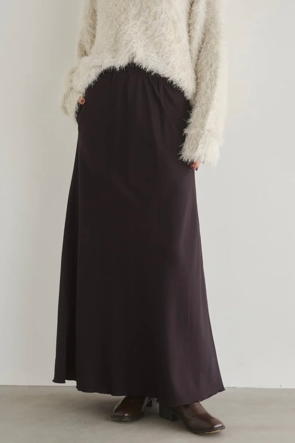 Satin narrow skirt サテンナロースカート Dark Brown