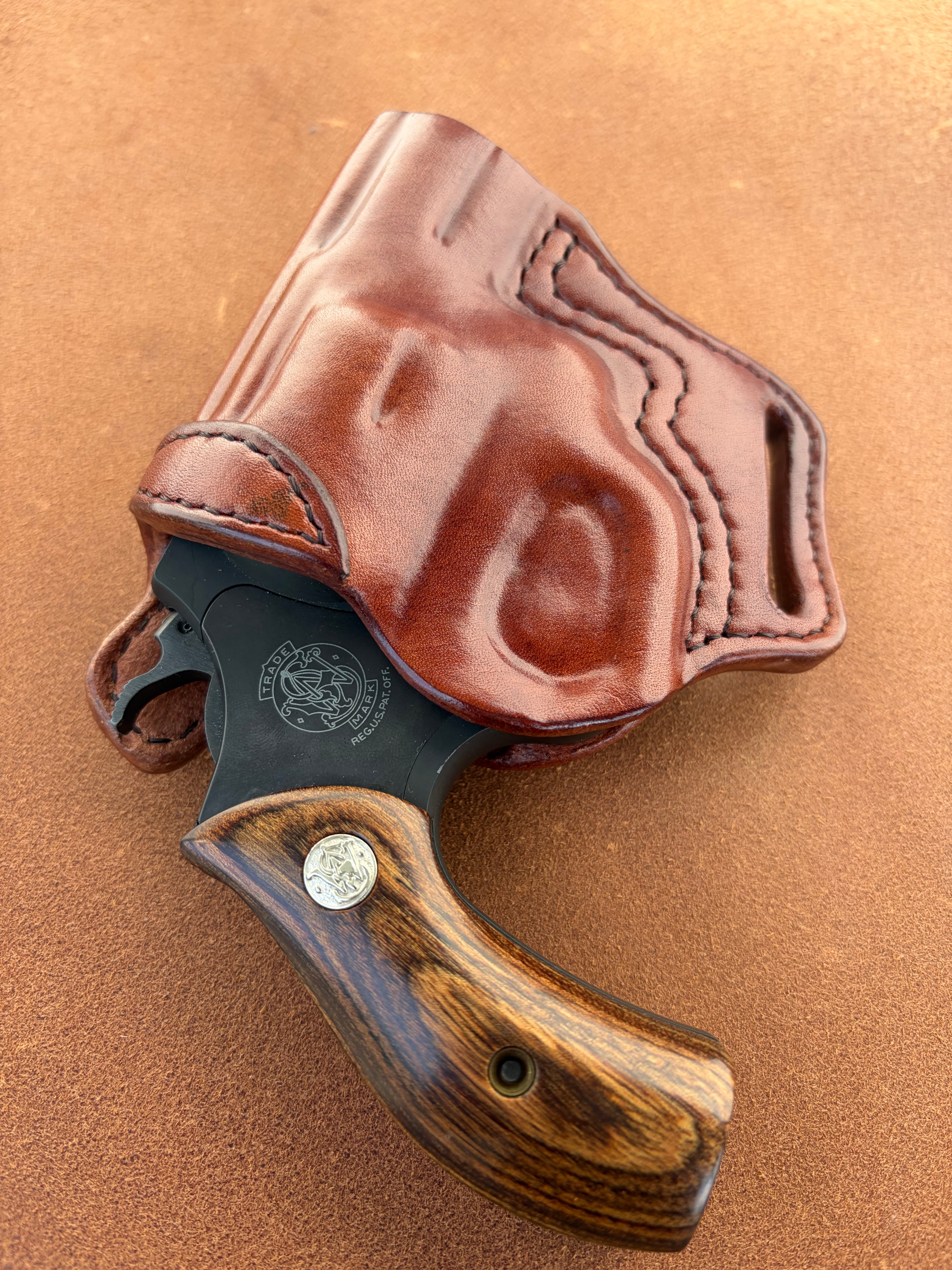 j frame（M36シリーズ）用avenger leather holster | 黒沼興業